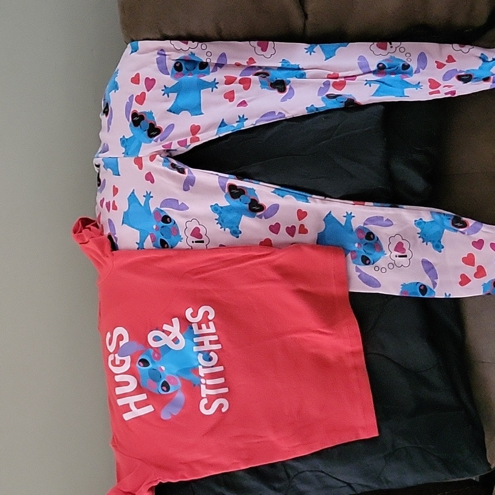 Disney Hugs and Kisses Stitch Pajama Set